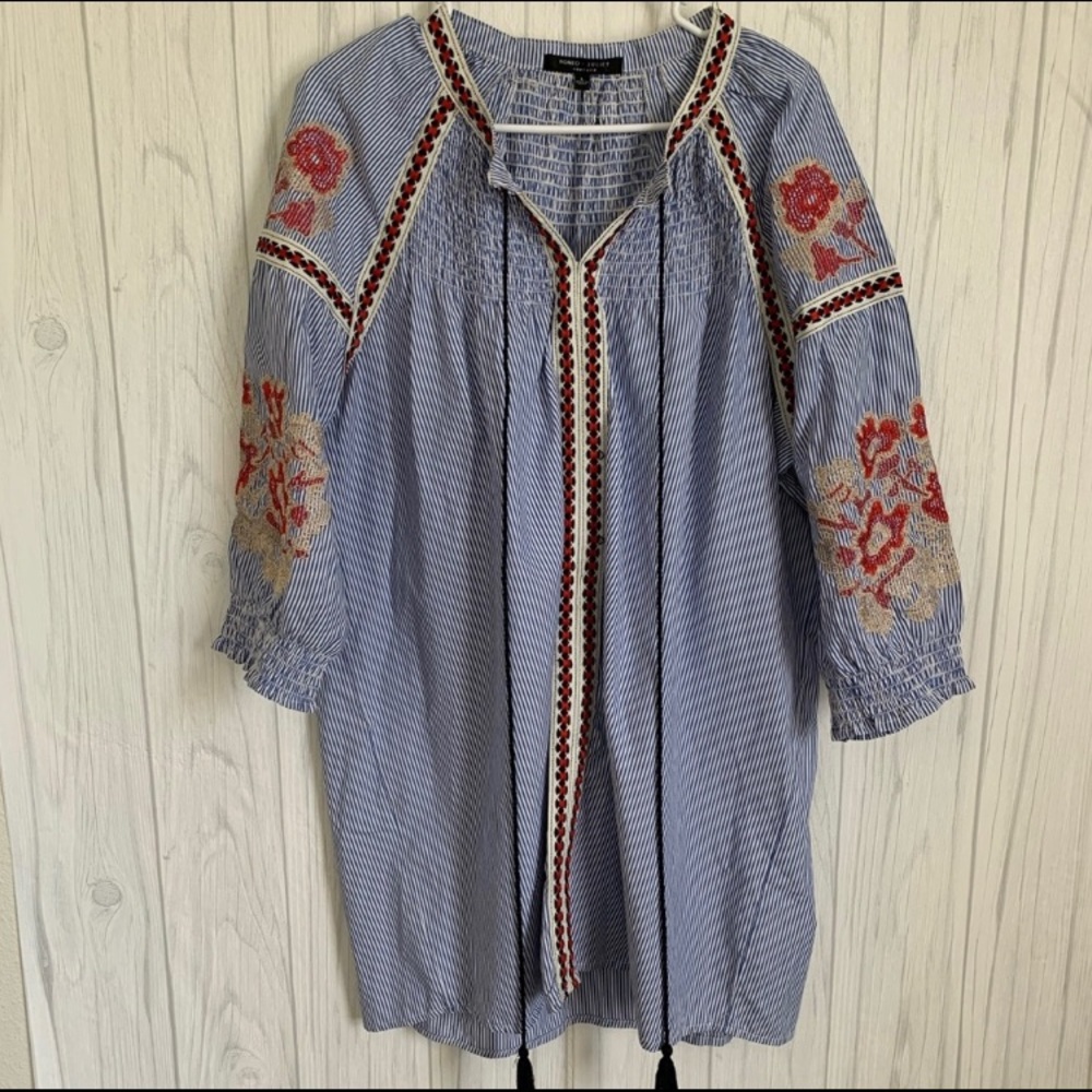 Romeo+Juliet Blue & White Floral Embroidered Dress